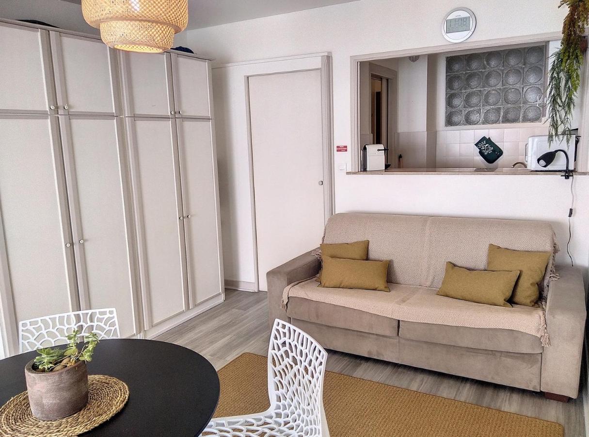 Constellation Apartment ฌวง-เลส์-แป็งส์ ภายนอก รูปภาพ
