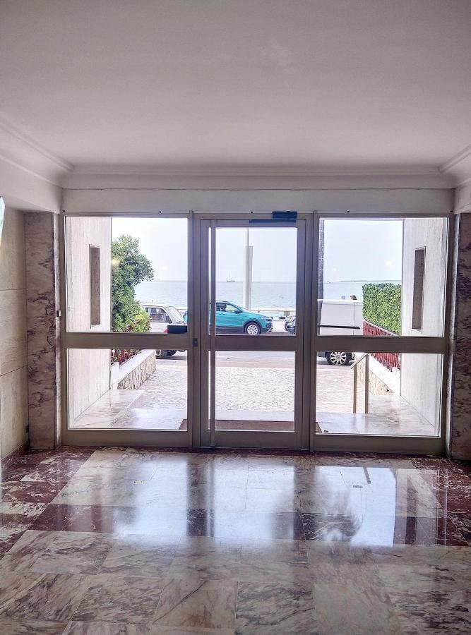 Constellation Apartment ฌวง-เลส์-แป็งส์ ภายนอก รูปภาพ